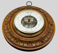 Auktion 374<br>grosser runder Wandbarometer in  Holzgeh&auml;use, D-21 cm