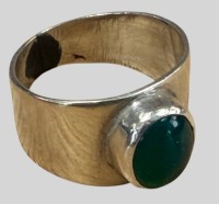 Auktion 374<br>Silberring mit gr&uuml;nen Cabouchon, RG 59, 6,92 gr.