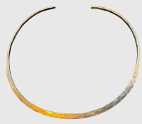 Auktion 374<br>Silber-Halsreif-925-, ca. 27 gr, Hammerschlagdekor