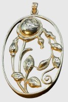 Auktion 374<br>floraler Silber-Anh&auml;nger (gepr&uuml;ft), 5,5x3,5 cm, 3,66 gr