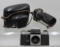 Auktion 374<br>Geh&auml;use Praktica super TL u. sowjetisches MC Jupiter-37A 3,5/135 mm Teleobjektiv, Altersspuren, Funktion nicht gepr&uuml;ft