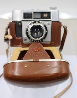 Auktion 374<br>Sucherkamera Agfa Optima I mit einem Agfa Color-Agnar 1:2,8/45 mm Objektiv, Bereitschaftstasche, Funktion nicht gepr&uuml;ft