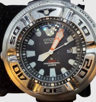 Auktion 374<br>Taucheruhr "Citizen" Eco drive, automatic, keine Tragespuren, Werk l&auml;uft, Kautschukband, D-5 cm,