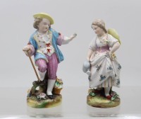 Auktion 375<br>2x sogen. G&auml;rtnerkinder, &auml;lter, ungemarkt, Knabe geklebt und bestossen, M&auml;dchen bestossen, ca. H-15,5cm