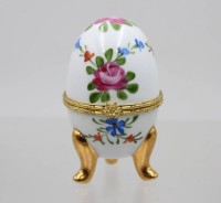 Auktion 375<br>eif&ouml;rmige Zierdose, Limoges ?, florales Dekor, ca. H-10cm