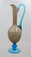 Auktion 375<br>Kunstglas-Henkelkrug, wohl Zbigniew Horbowy, ca. H-34cm