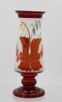 Auktion 375<br>Vase auf Stand, wohl B&ouml;hmen um 1900, Altersspuren, ca. H-20cm