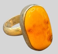 Auktion 375<br>massiver Silberring-925- mit gelben Bernstein-Cabouchon, RG 61, 12,95 gr