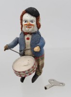 Auktion 375<br>Trommelclown, Schuco, Schl&uuml;sselwerk l&auml;uft, ca. H-11cm, Altersspuren