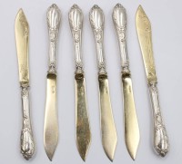 Auktion 375<br>6x Dessertmesser um 1900, 800er Voll-Silber, je mit Ziermonogramm, zus. 194gr. Hohlgriffe