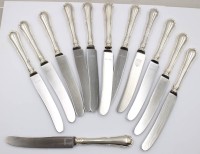 Auktion 375<br>12 x Speisemesser, 800er Silbergriffe, ca. L-21,5cm