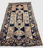 Auktion 375<br>Antiker Mala Yer Handgekn&uuml;pfter Teppich , Kaukasus, Naturfarben, 120x200 cm, Gebrauchsspuren
