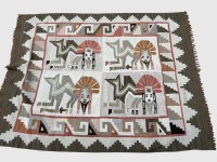 Auktion 375<br>handgewebter peruanischer Wandteppich mit Inka-Motiven, wohl Alpacca-Wolle, 114x150 cm