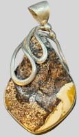 Auktion 375<br>grosser Jaspis? Anh&auml;nger mit massiver Silber-925- Fassung, H-7 cm, 23,8 gr