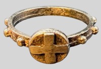 Auktion 375<br>alter M&auml;dchenring, S-900- mit Kreuz RG ca. 55