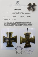 Auktion 375 / Los 7005 <br>Eisernes Kreuz 1. Klasse 1914, verso Hersteller AWS, seltenes Waffelmuster, anbei Zertifikat "Detlev Niemann"