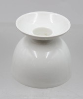 Auktion 375<br>PETRI-Leuchter, KPM Berlin, Wei&szlig;porzellan, ca. H-6,7cm