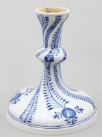 Auktion 375<br>Stand f&uuml;r Tafelaufsatz, Meissen, &auml;lter, Zwiebelmuster, H- 16,5cm