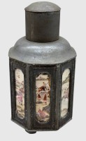 Auktion 375 / Los 15531 <br>antike chines. 8-eckige Zinn-Teedose, Bemalung hinter Glas, H-19,5 cm, D-11 cm
