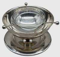 Auktion 375<br>versilberte Kaviarschale mit Glaseinsatz "Wilkens" Germany, H-10,5 cm, D-18 cm, sehr guter Zustand