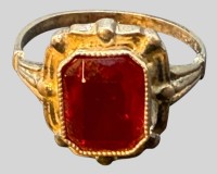 Auktion 375<br>Silberring-800- mit roten, Stein, RG 52, 1,85 gr