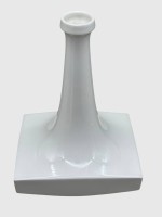 Auktion 375<br>KPM Berlin &bdquo;Funkturm&ldquo; Vase von Krumbiegel , 1971, H_22 cm,  11x14,5 cm