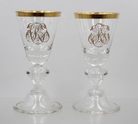 Auktion 375<br>Paar Pokalgl&auml;ser, &auml;lter, Goldrand und Ziermonogramm, wohl Lauensteiner Glas, 1x an Stand Chip, ca. H-19,5v,