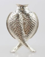 Auktion 375<br>Christofle-Vase, Deux Poissons, versilbert, ca. H-14,5cm