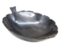 Auktion 375<br>Blattschale aus Horn, 18x13 cm
