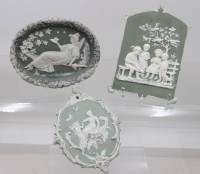 Auktion 375<br>3x Jugendstil-Wandbilder, Jasperware, Gr&ouml;&szlig;te ca. 17 x 11,5cm