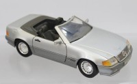 Auktion 375<br>Maisto Modellauto, 1:18, Mercedes-Benz 500 SL
