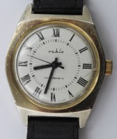 Auktion 375<br>Vintage-Armbanduhr, Ruhla, Handaufzug, Werk l&auml;uft, D-3,5cm, Tragespuren