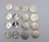 Auktion 375<br>16x Medaillen, Papst Johannes Paul II, kein Silber
