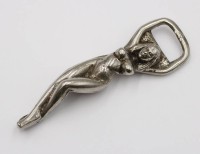 Auktion 375<br>silberfarbenen Vintage-Flaschen&ouml;ffner,  weibl. Akt, L-12cm