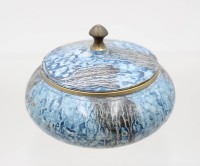 Auktion 375<br>Zierdose, Messing emailliert, Emaille teilw, beschlagen, ca. H-8,5cm D-11,5cm