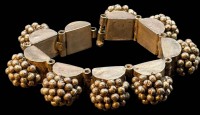 Auktion 375<br>massives Armband, wohl aus West-Uttar Pradesh und Uttarakhand, Metall versilbert, undeutlich gemarkt, L-18 cm, 96,28 gr