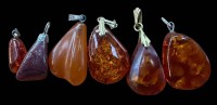 Auktion 375<br>6x kl, Bernstein Anh&auml;nger, ca. 19 gr
