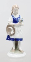 Auktion 375<br>Tiroler M&auml;dchen auch Trachtenm&auml;dchen, Entw. Karl Himmelsto&szlig;, Rosenthal Kunstabteilung in Selb, ca. H-18,5cm, gute Erhaltung