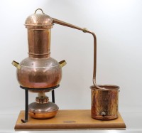 Auktion 375<br>CopperGarden Tischdestille, &auml;lter, Anleitung anbei, ca. H-39cm B-37cm T-18cm