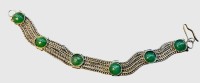 Auktion 375<br>versilbertes Armband mit gr&uuml;nen Steinen, L-18 cm