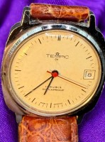 Auktion 375<br>mechan. HAU "Tempic 04", Lederband, Werk l&auml;uft