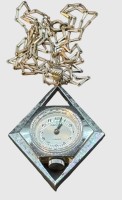 Auktion 375<br>mechan. Damenumh&auml;ngeuhr an langer Kette "hanova" 17 Rubis, Werk l&auml;uft, Swiss made
