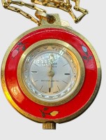 Auktion 375<br>mechan. Damenumh&auml;ngeuhr an langer Double-Kette "hanow" 17 Rubis, Werk l&auml;uft, Swiss made, verso Blumen und altes Etikett