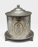 Auktion 375<br>Sammlungsaufl&ouml;sung, versilberte Keksdose, Reaney.Lee &amp; Co Sheffield, &auml;lter, ca. H-18,5cm D-18cm, Versilberung erneuert