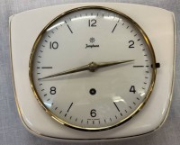 Auktion 375<br>Keramik K&uuml;chenuhr "Junghans" Schl&uuml;sselwerk l&auml;uft, 25x20 cm