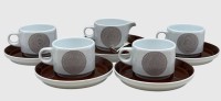 Auktion 375<br>4 Tassen mit U.T. und 1 Sahnek&auml;nnchen "Rosenthal" um 1970, Entw. Wolf Karnagel,