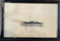 Auktion 375<br>altes Foto um 1890 der "Dampf Yacht Sabine" K.Y.C., Eigenth&uuml;mer P. Rickmers, Bremerhaven,  Foto unleserl. signiert, alt u. besch&auml;digt gerahmt/Glas, RG 36,5x54 cm, reinigungsbed&uuml;rftiger Kellerfund
