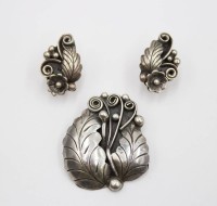 Auktion 376 / Los 1001 <br>Set, Silber gepr., gemarkt "RPB", Anh&auml;nger und Ohrstecker, zus. ca. 10,6gr., Anh. L-3cm