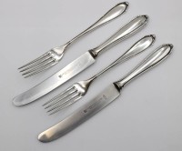 Auktion 376<br>4 tlg. Besteckset, 800er Silber, 2 Gabeln und 2 Messer, Gabeln, zus. ca. 130gr., Messer L-25,7cm