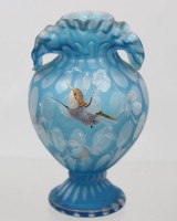 Auktion 376<br>Vase um 1900/10, blaues Gals , Emaillemalerei diese stark berieben, ca. H-14cm